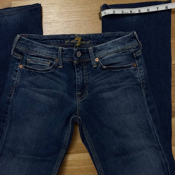 ❇️7 For All Mankind Low Flare Jeans❇️ - Picture 2 of 5